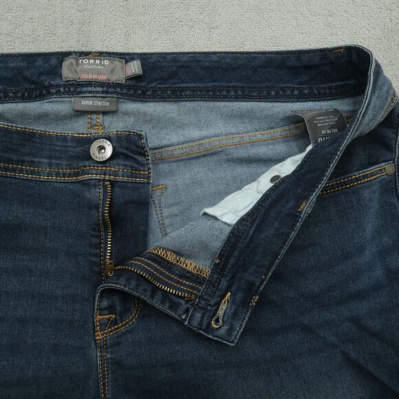 Torrid Jeans Women's Size 20R Blue Mid-Rise Luxe Slim Boot Denim 30" Inseam - Picture 2 of 16